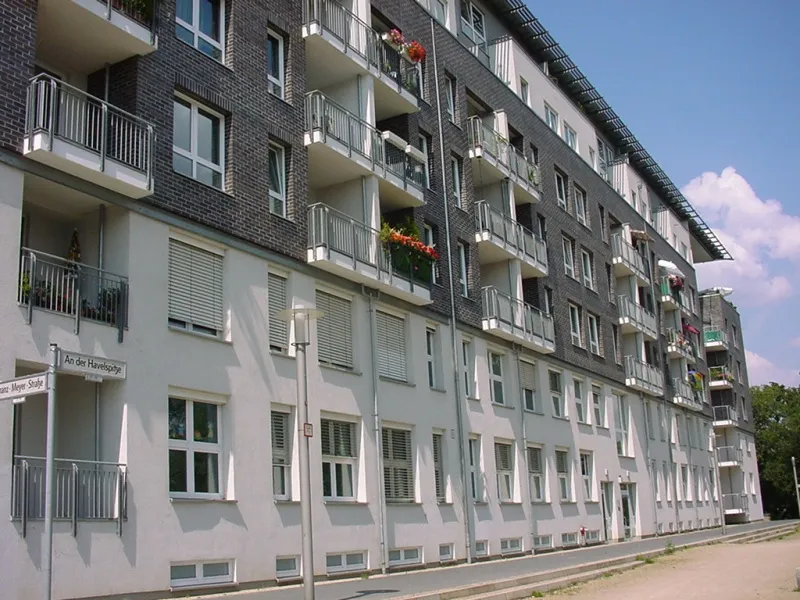 Hugo-Cassirer-Str.  10,  5.G, LI — photo 1